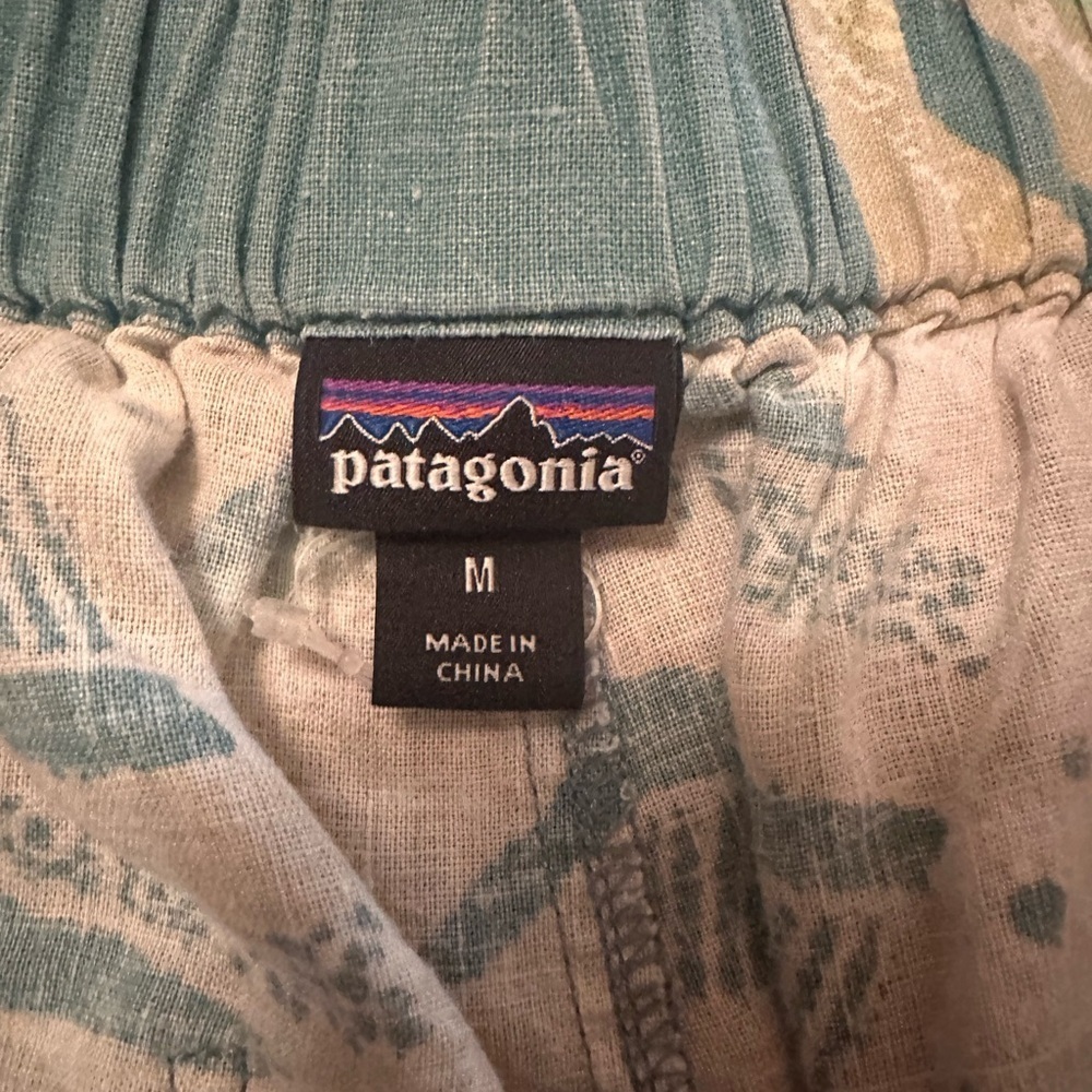 Patagonia Womens Garden Island Shorts Medium - Picture 7 of 8